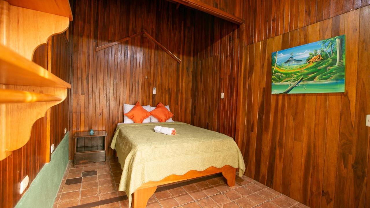 Hotel Rancho Cerro Azul La Fortuna Exterior foto