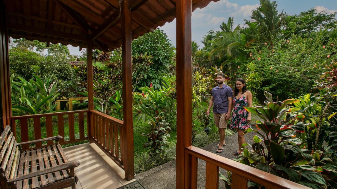 Hotel Rancho Cerro Azul La Fortuna Exterior foto