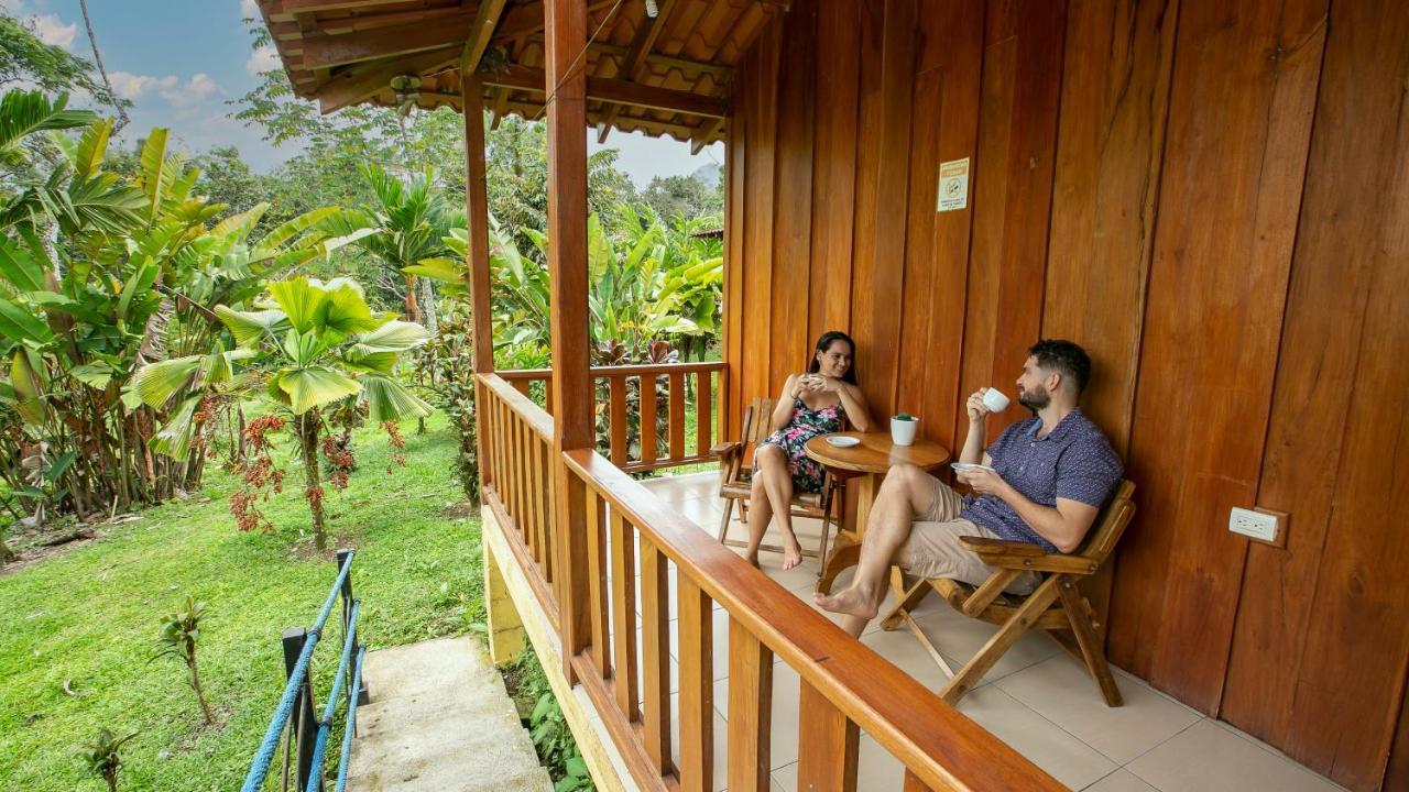 Hotel Rancho Cerro Azul La Fortuna Exterior foto