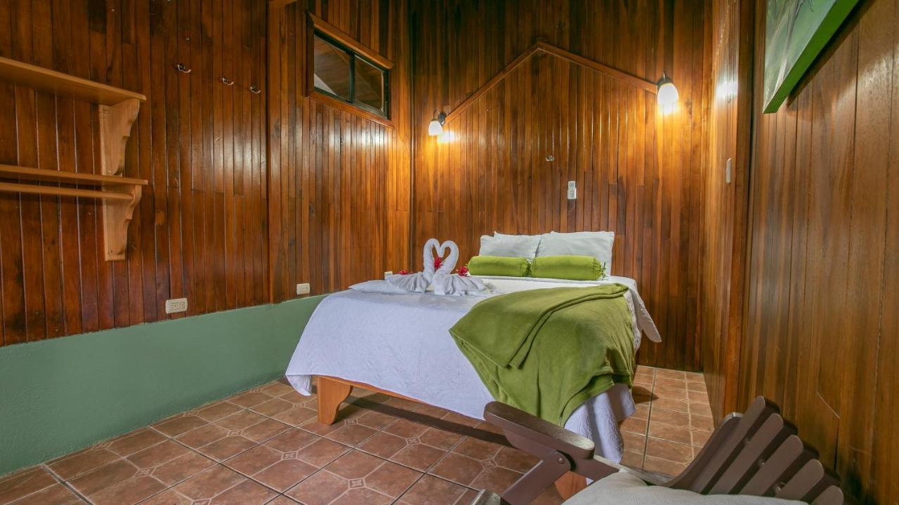 Hotel Rancho Cerro Azul La Fortuna Exterior foto