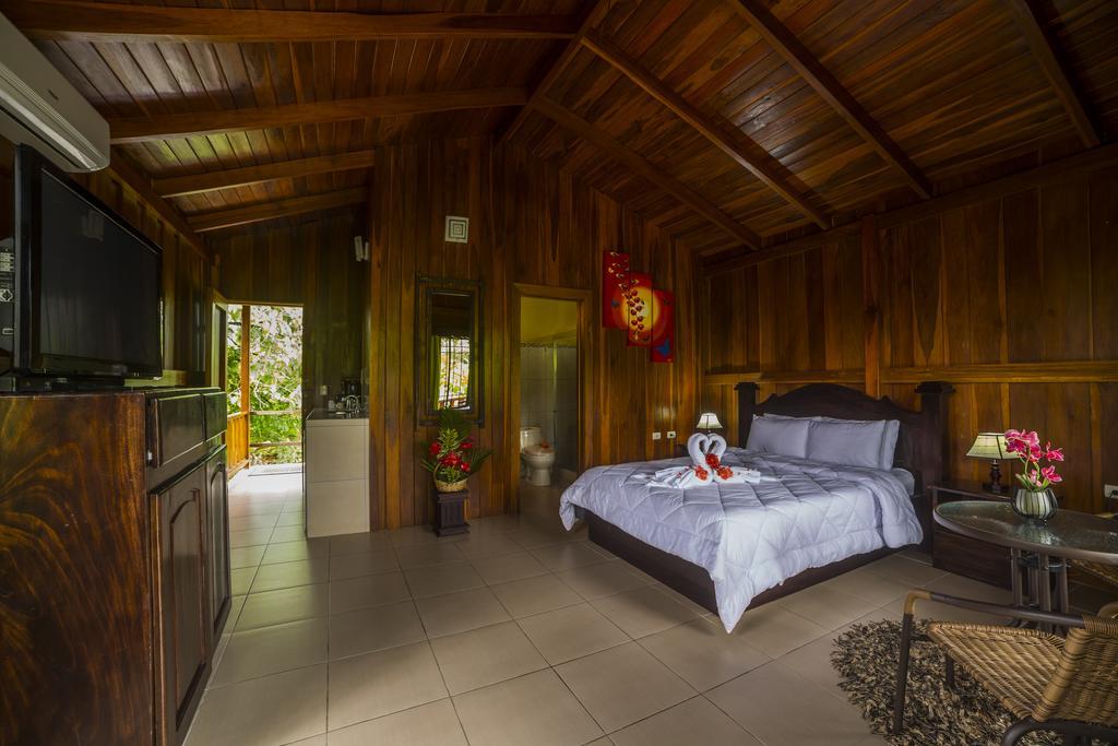 Hotel Rancho Cerro Azul La Fortuna Exterior foto